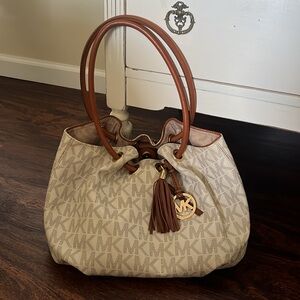 Michael Kors purse